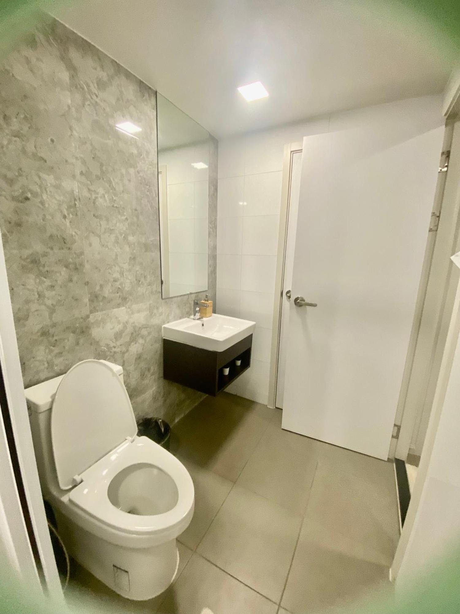 Ekamai 2 Bed Room バンコク都 エクステリア 写真